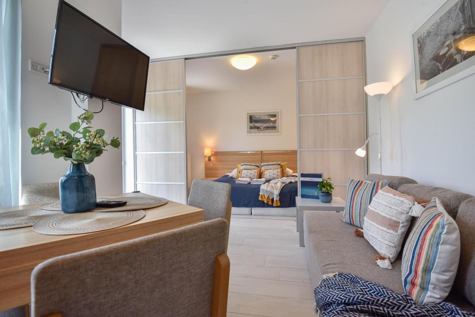 Apartamenty Na Wyspie - Aquamarina - Parking ชวีโนวิชแจ ภายนอก รูปภาพ